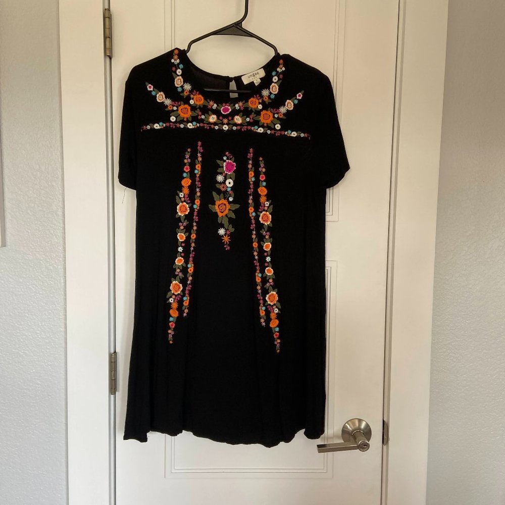 UMGEE Black Mini Embroidered Dress